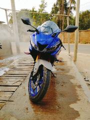 YAMAHA R15 V3